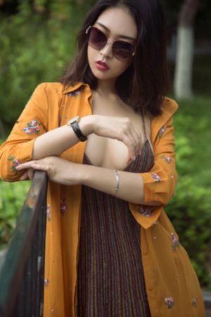 扒丝袜pisiwa免费午夜_剧情片免费高清观看